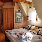 Tatrzanski Zomecek Bed & Breakfast 3*