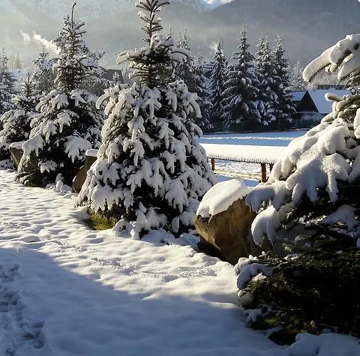 Tatrzanski Zomecek Bed & Breakfast 3*